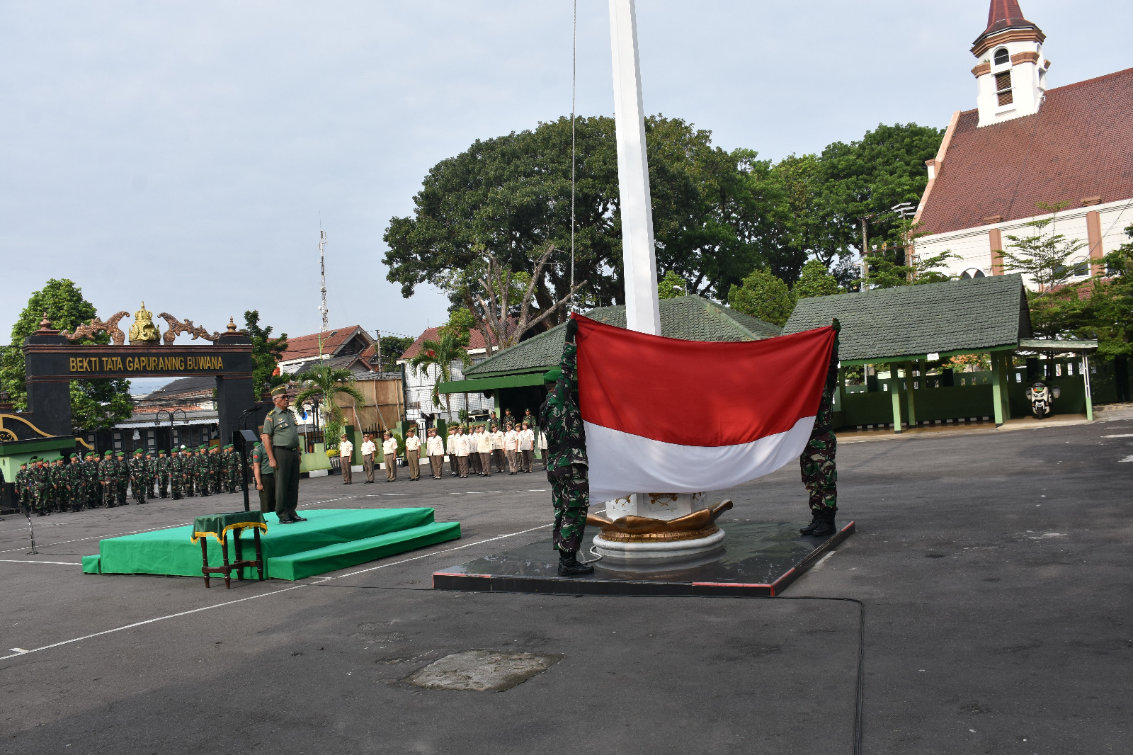 Upacara Bendera Tingkatkan Rasa Nasionalisme